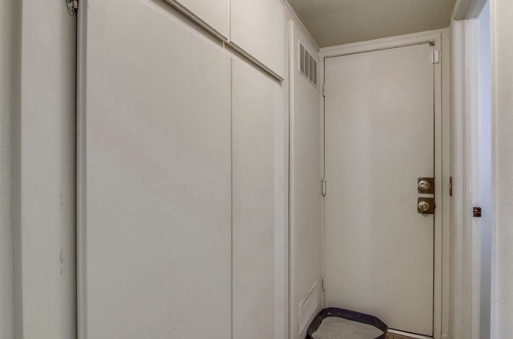 Virtual tour photo 33 of 57 for 2463 Bali Cove