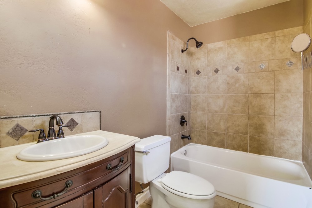 Virtual tour photo 30 of 49 for 2463 Bali Cove