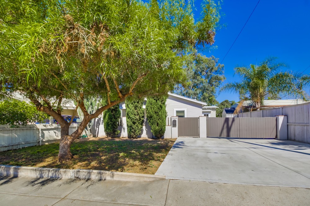 2464 Sumac Drive Rancho Photos