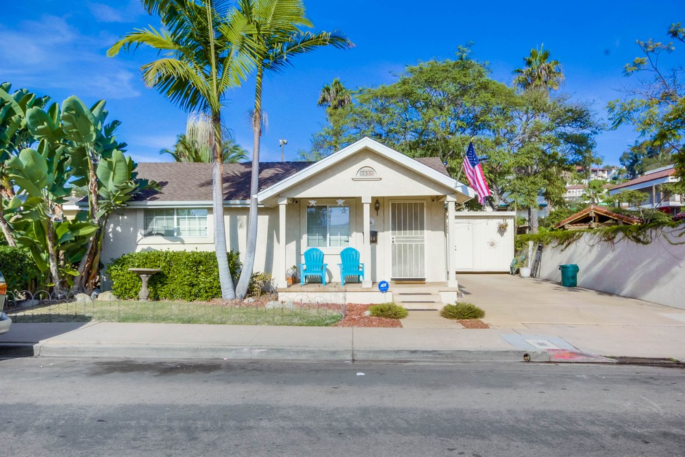 Virtual tour photo 1 of 37 for 2466 Congress St