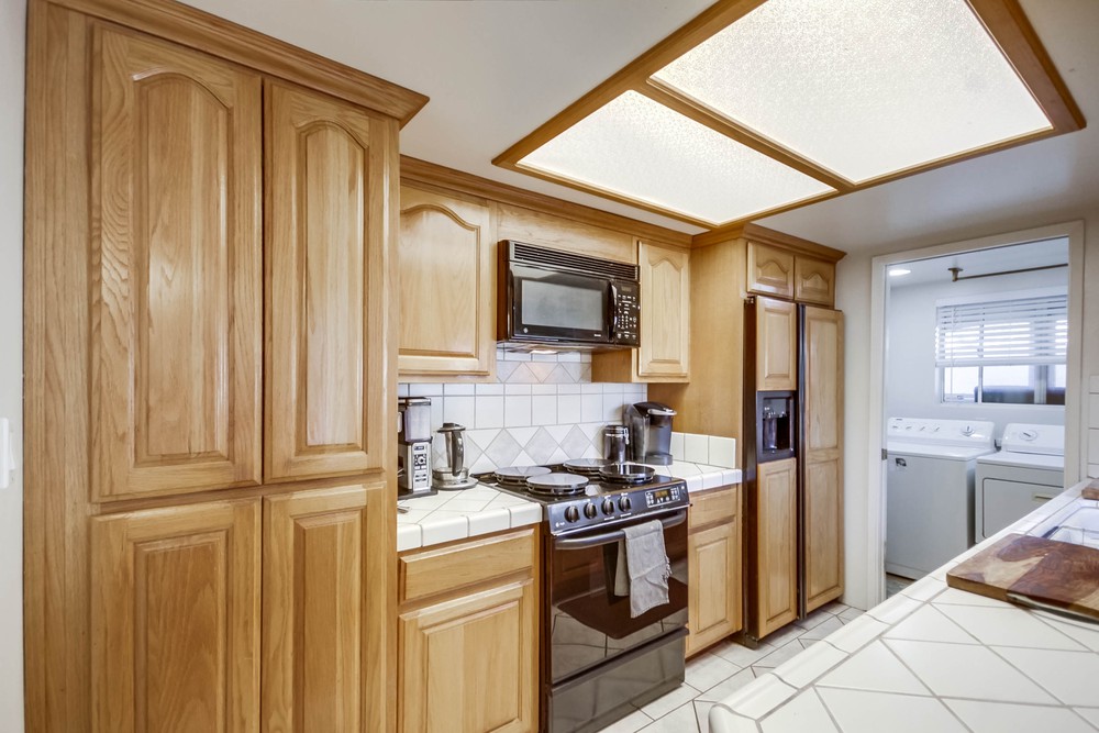 Virtual tour photo 16 of 37 for 2466 Congress St