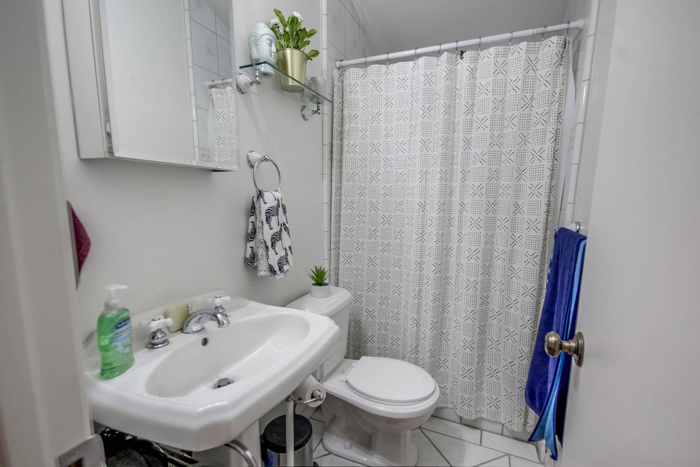Virtual tour photo 30 of 37 for 2466 Congress St