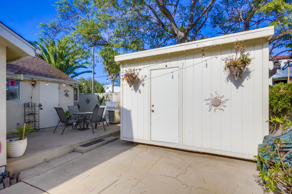 Virtual tour photo 31 of 37 for 2466 Congress St