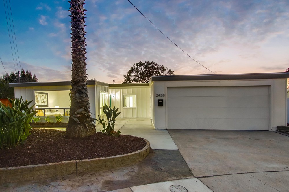 Virtual tour photo 4 of 84 for 2468 Larrabee Pl