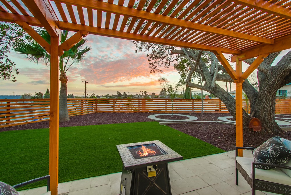 Virtual tour photo 8 of 84 for 2468 Larrabee Pl