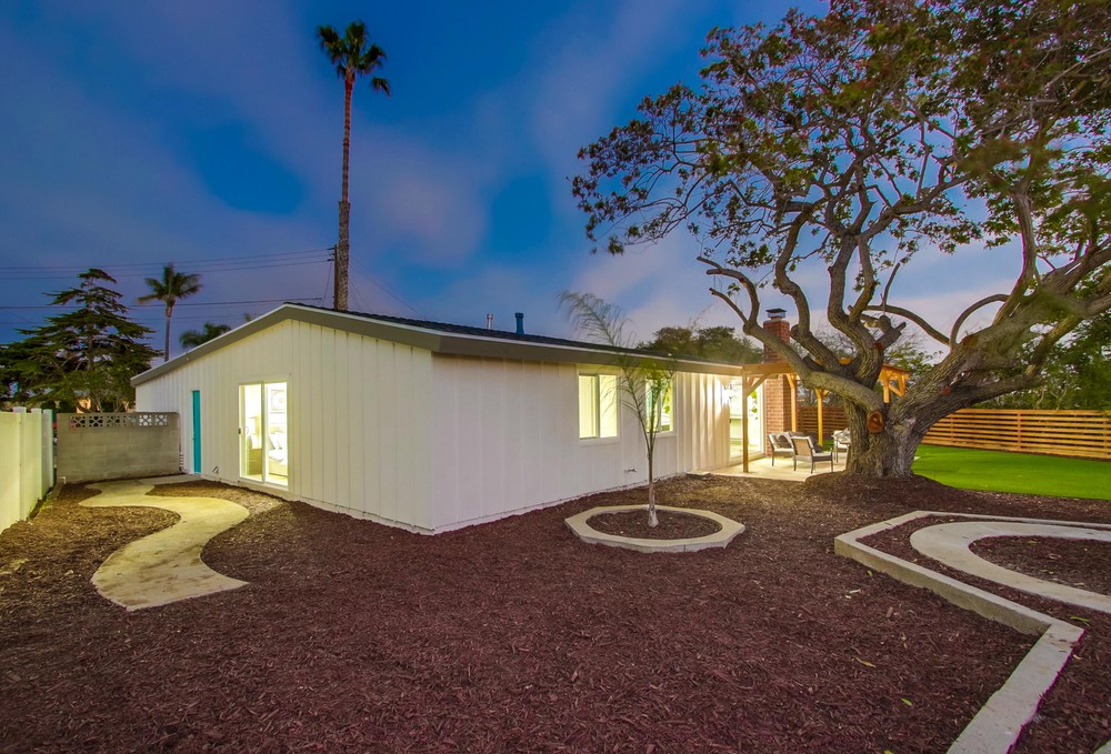 Virtual tour photo 20 of 84 for 2468 Larrabee Pl