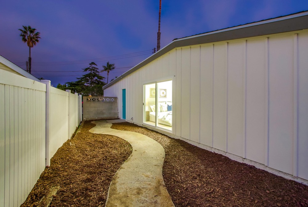 Virtual tour photo 21 of 84 for 2468 Larrabee Pl
