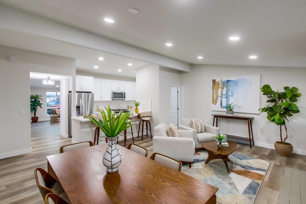 Virtual tour photo 30 of 84 for 2468 Larrabee Pl