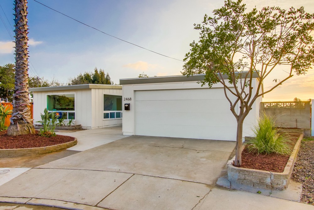 Virtual tour photo 65 of 84 for 2468 Larrabee Pl