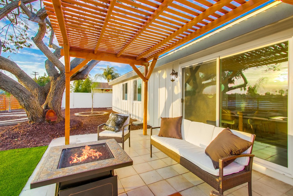 Virtual tour photo 71 of 84 for 2468 Larrabee Pl