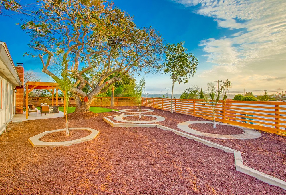 Virtual tour photo 78 of 84 for 2468 Larrabee Pl