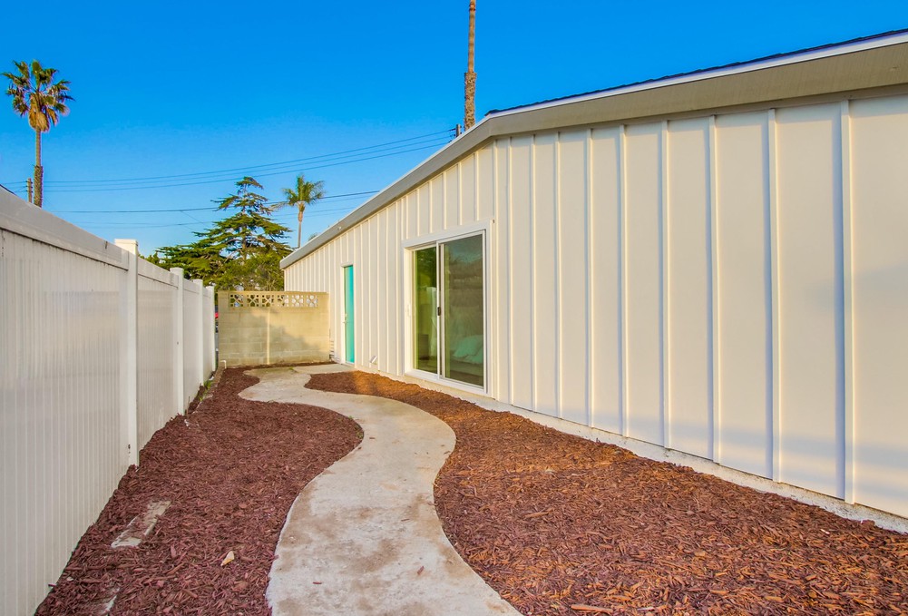 Virtual tour photo 83 of 84 for 2468 Larrabee Pl