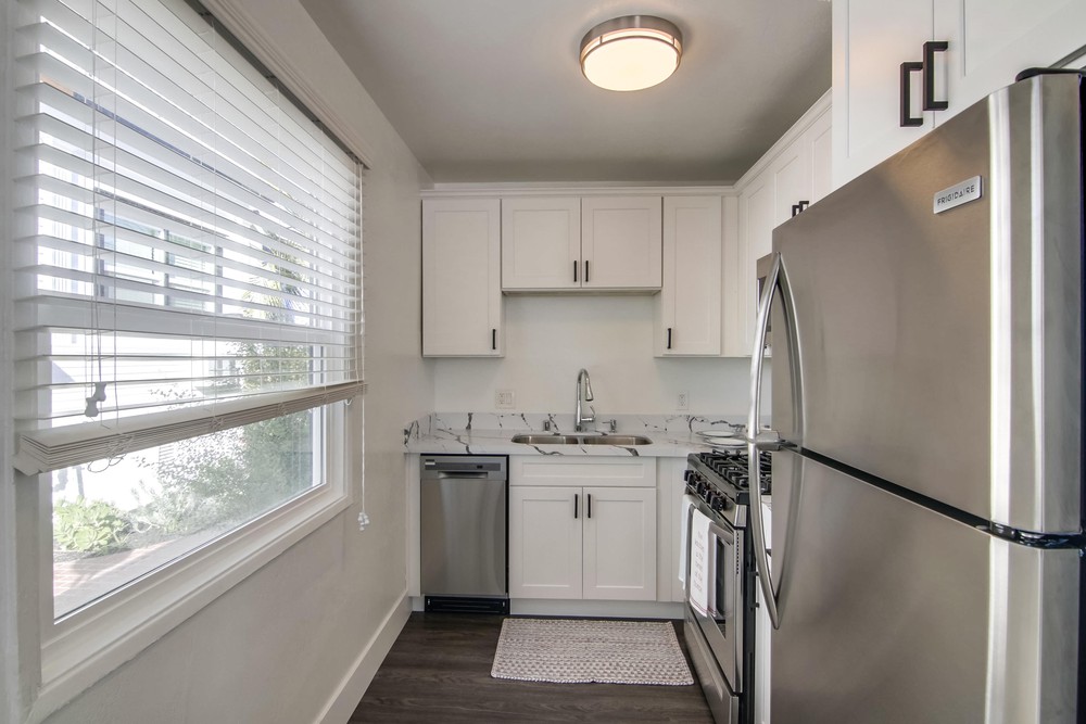 Virtual tour photo 11 of 108 for 2470 B St