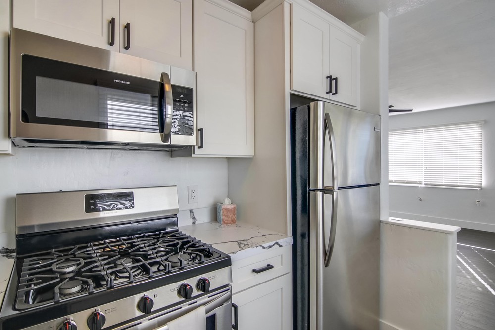 Virtual tour photo 14 of 108 for 2470 B St