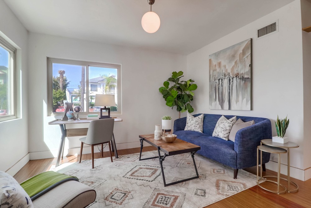 Virtual tour photo 10 of 53 for 2471 B St