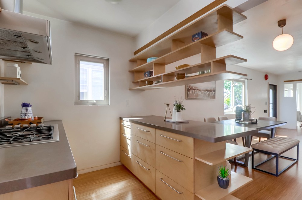 Virtual tour photo 25 of 53 for 2471 B St