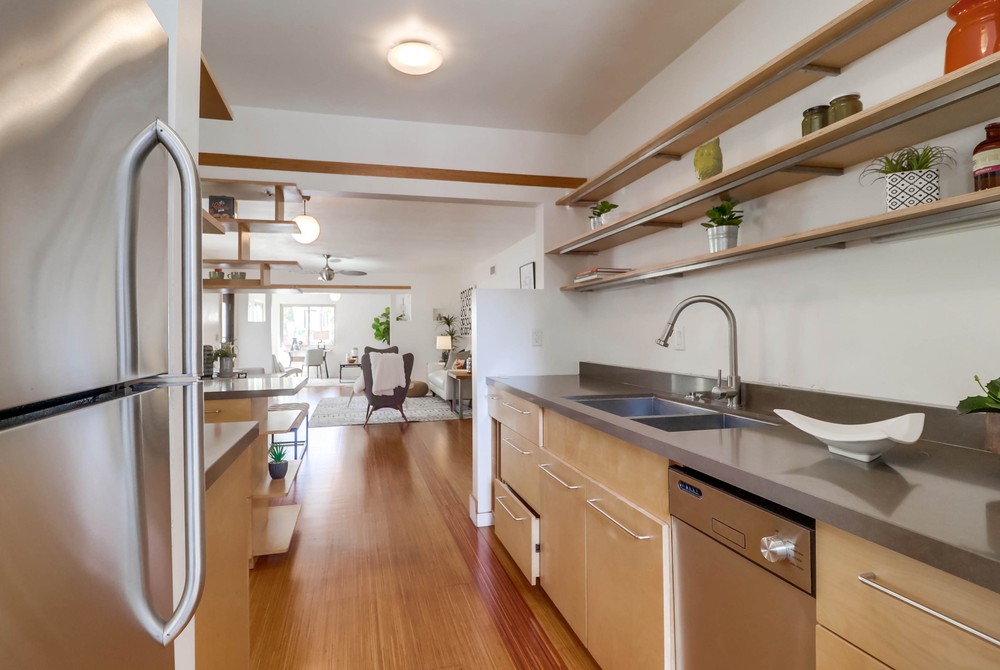 Virtual tour photo 26 of 53 for 2471 B St
