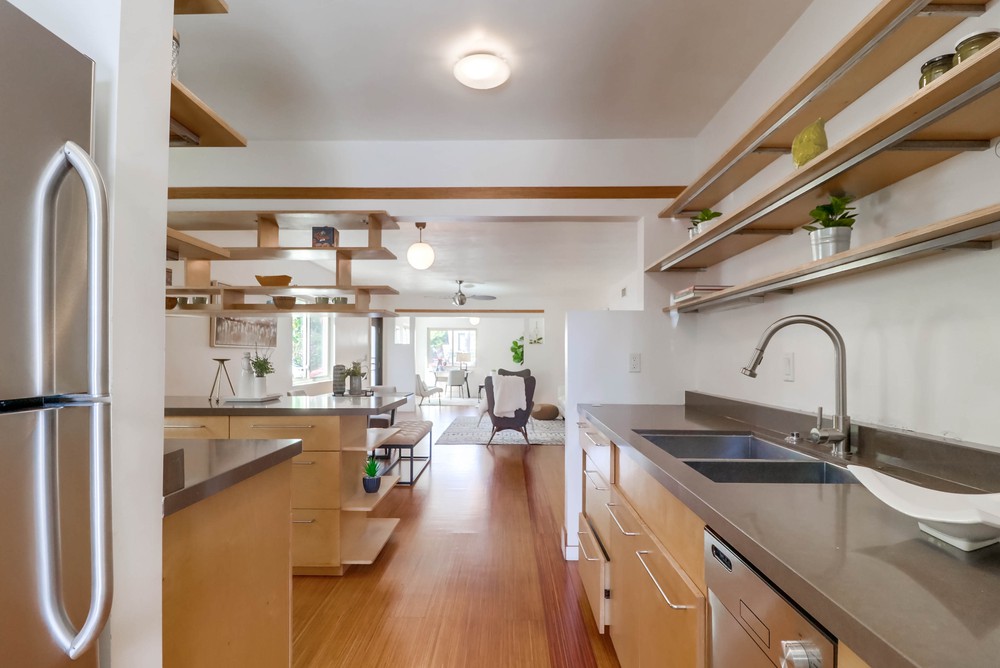 Virtual tour photo 27 of 53 for 2471 B St