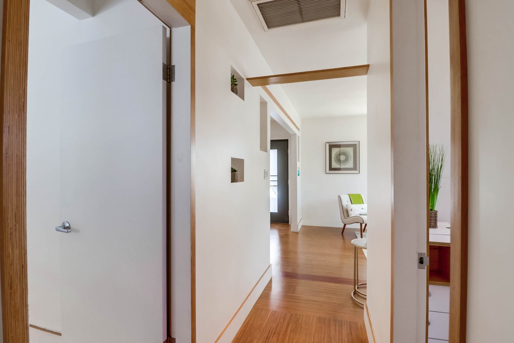 Virtual tour photo 30 of 53 for 2471 B St