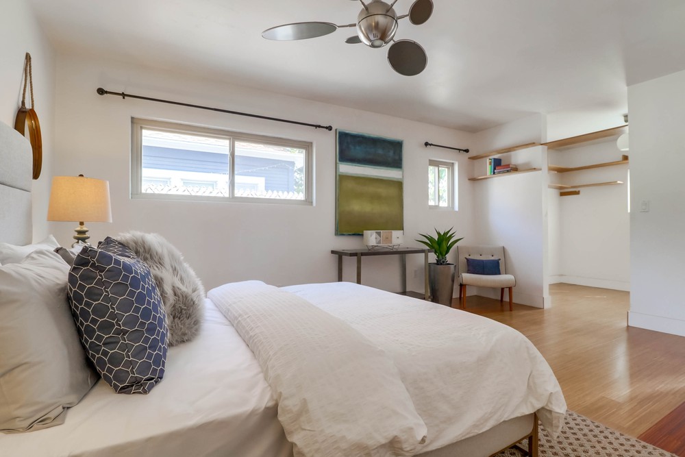 Virtual tour photo 33 of 53 for 2471 B St