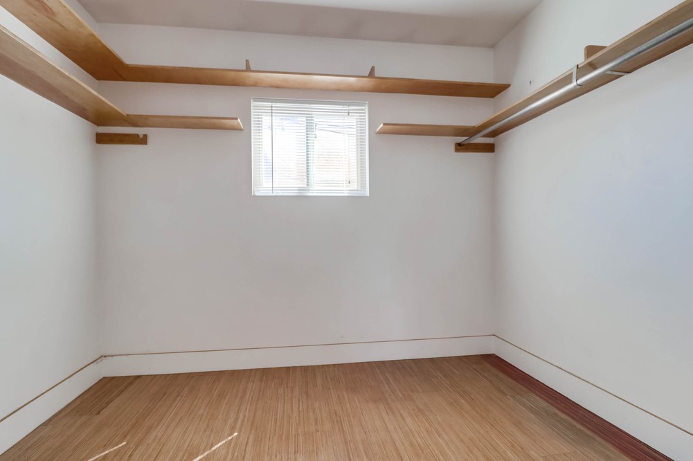 Virtual tour photo 39 of 53 for 2471 B St