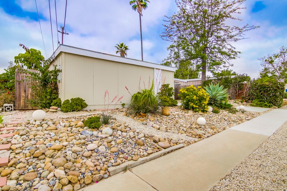 Virtual tour photo 3 of 52 for 2472 Monette Dr