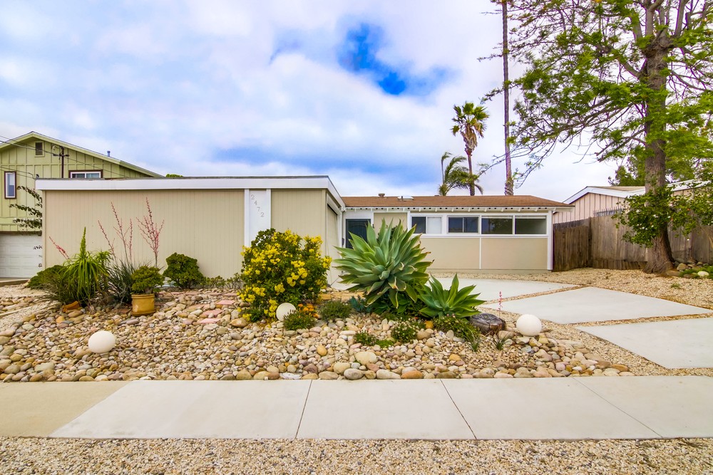Virtual tour photo 4 of 52 for 2472 Monette Dr
