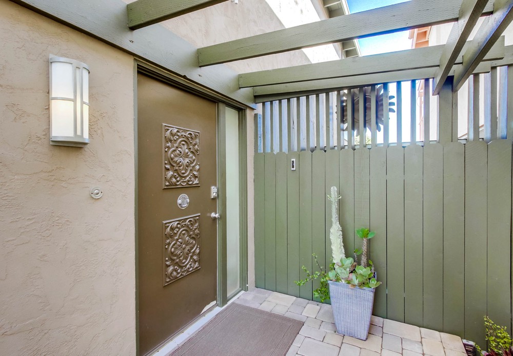 Virtual tour photo 5 of 56 for 2473 Geranium St