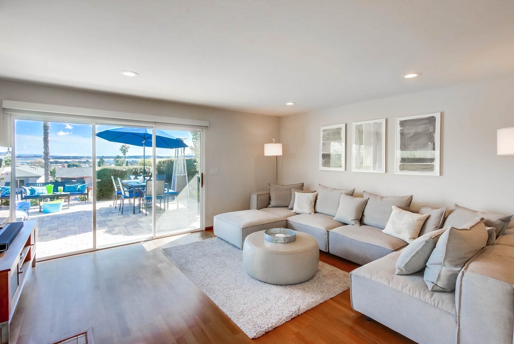 Virtual tour photo 9 of 56 for 2473 Geranium St