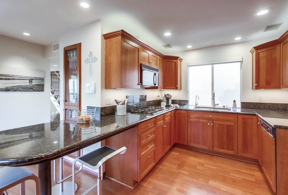 Virtual tour photo 15 of 56 for 2473 Geranium St