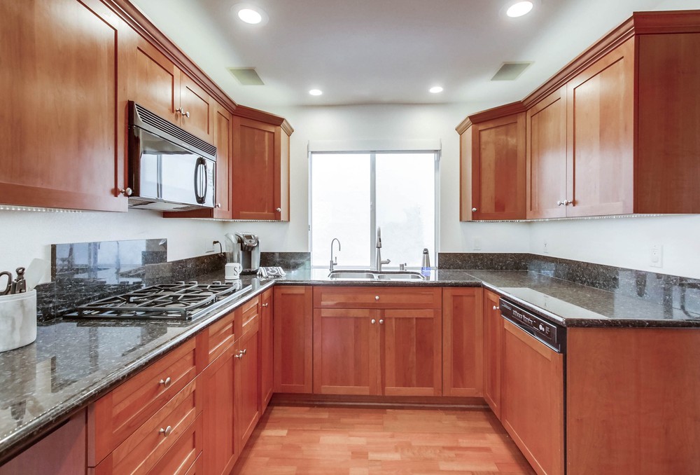 Virtual tour photo 16 of 56 for 2473 Geranium St