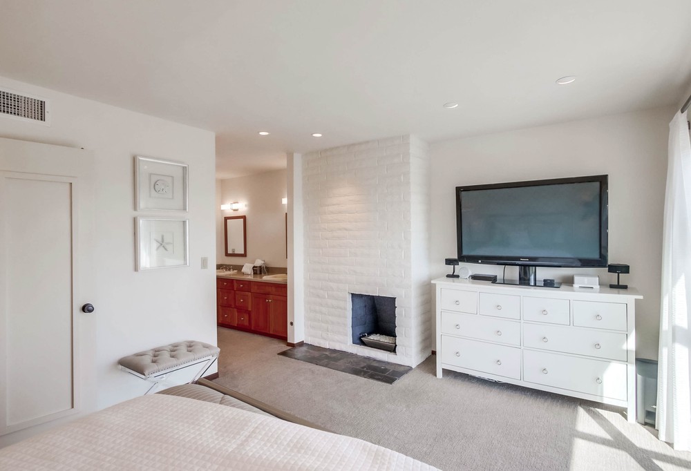 Virtual tour photo 24 of 56 for 2473 Geranium St