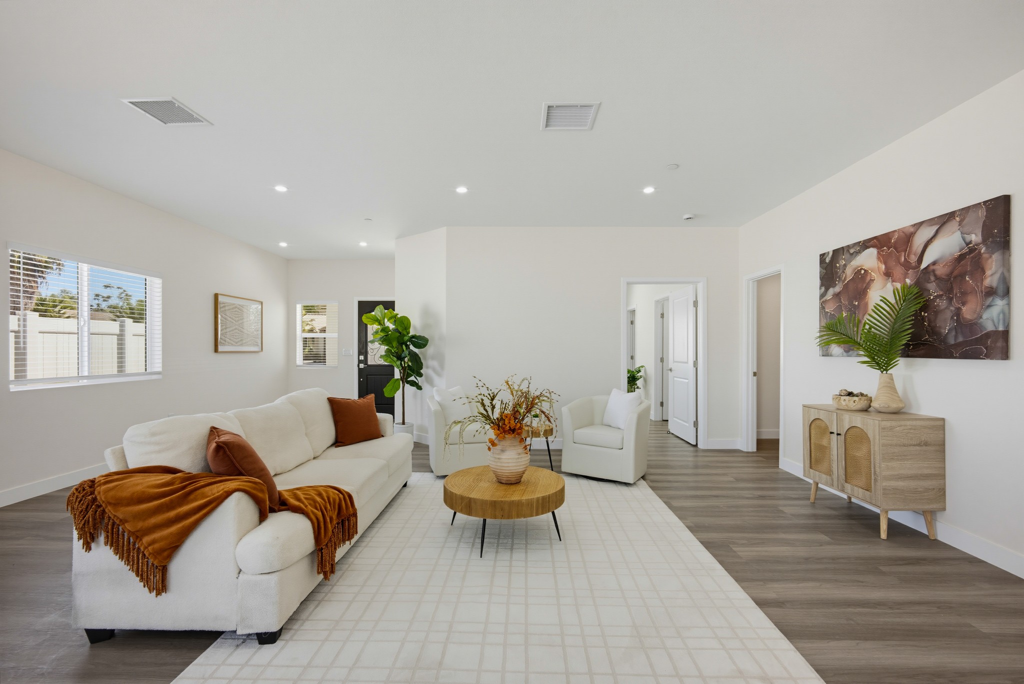 Virtual tour photo 10 of 44 for 24732 Eucalyptus Ave