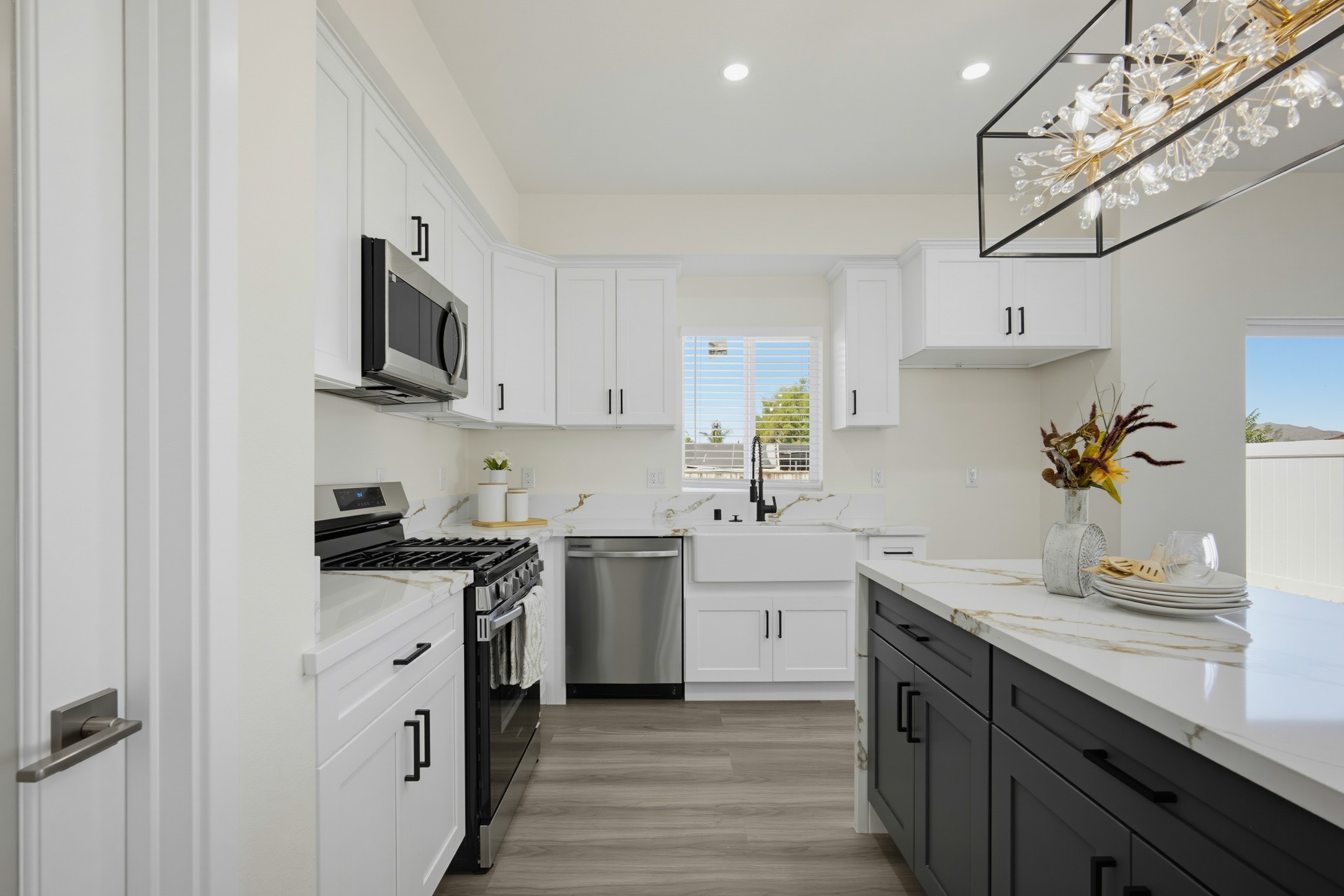 Virtual tour photo 16 of 44 for 24732 Eucalyptus Ave