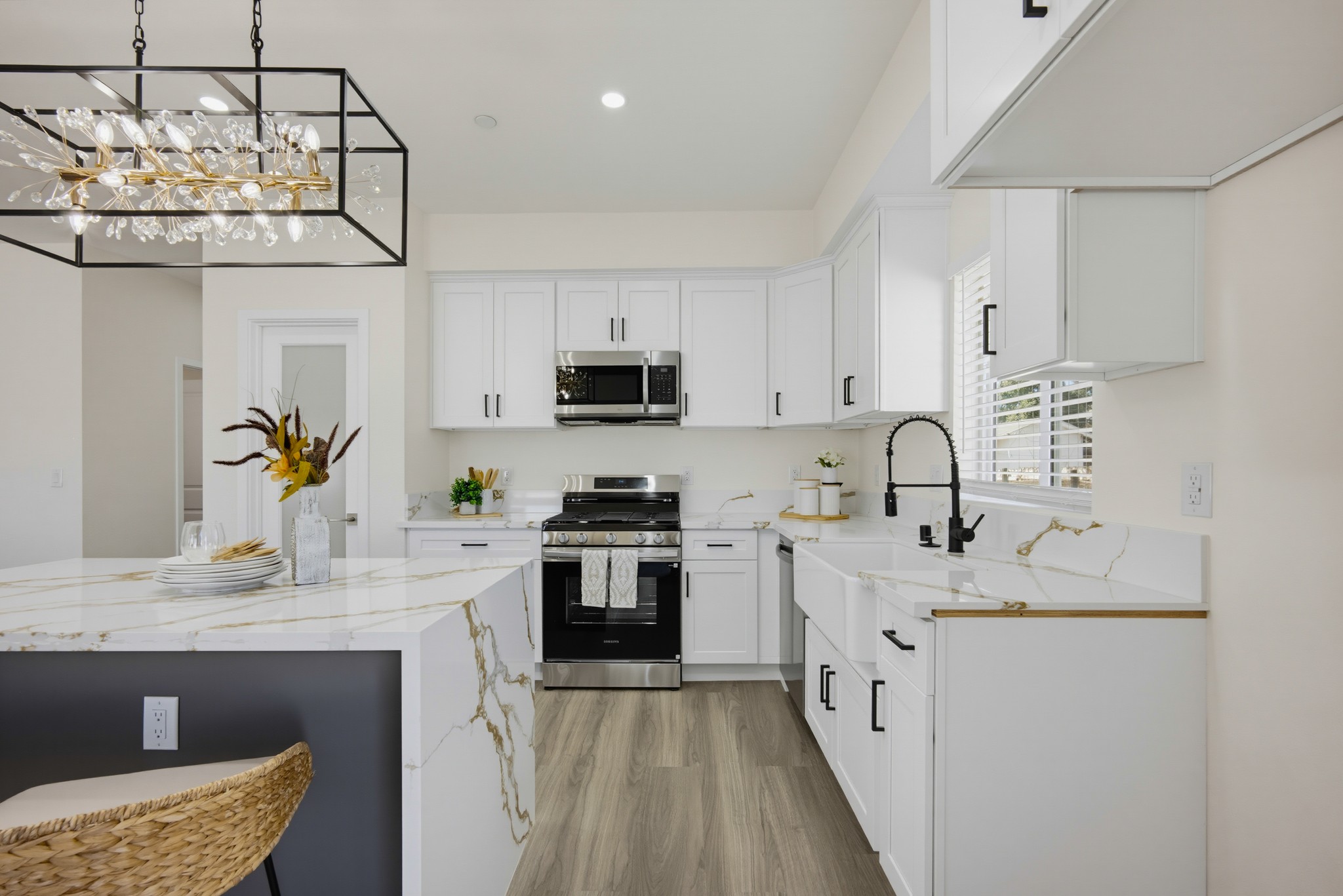 Virtual tour photo 18 of 44 for 24732 Eucalyptus Ave