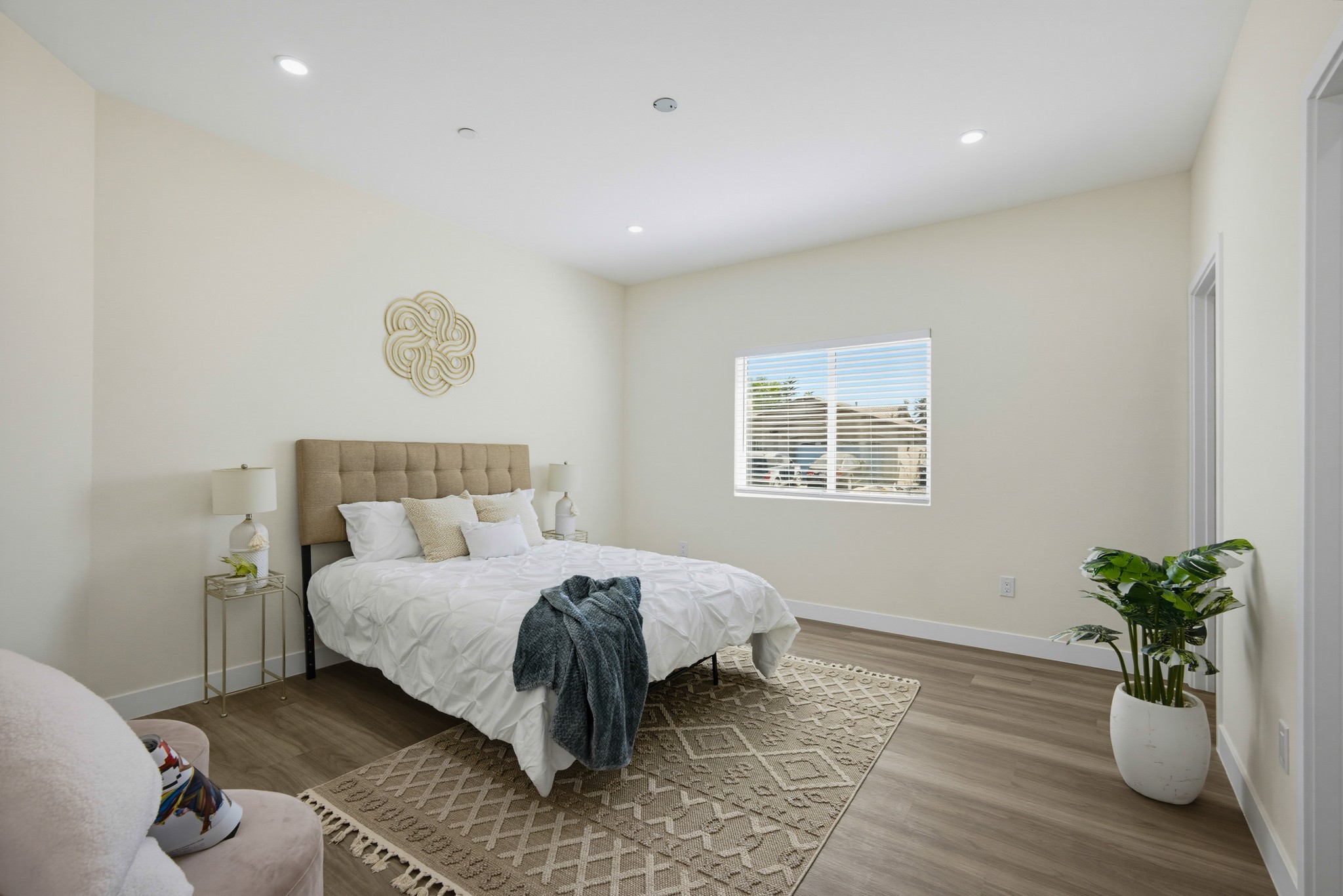 Virtual tour photo 22 of 44 for 24732 Eucalyptus Ave