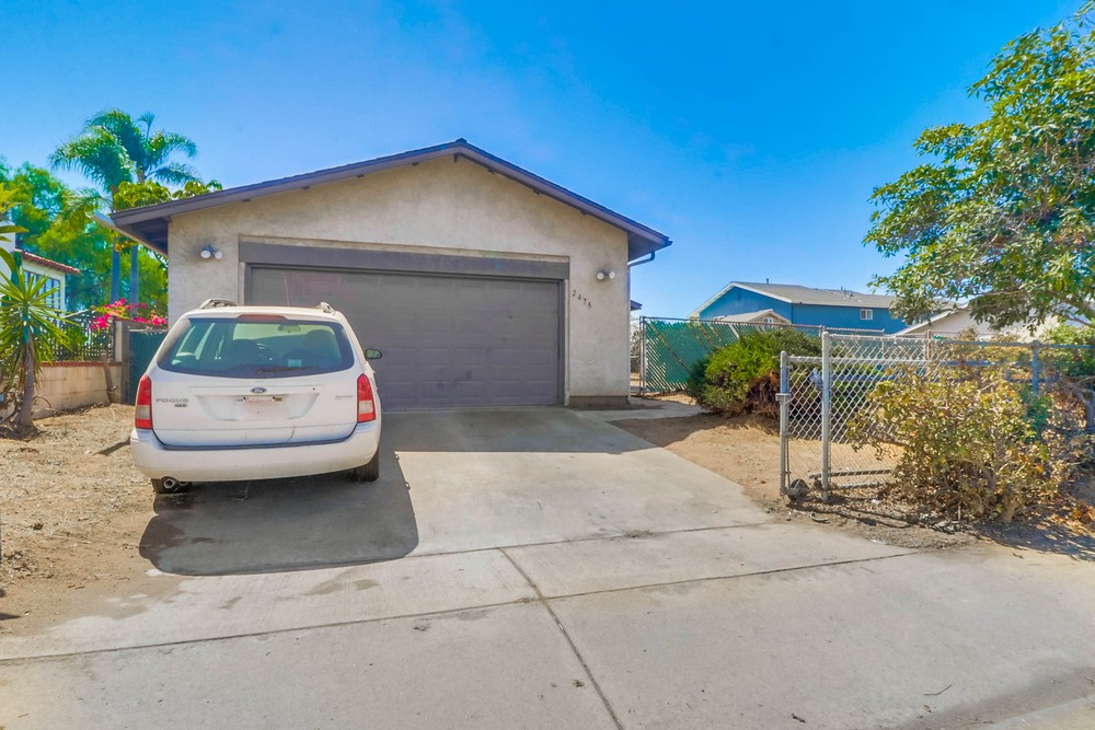 Virtual tour photo 1 of 33 for 2475 Palm Ave