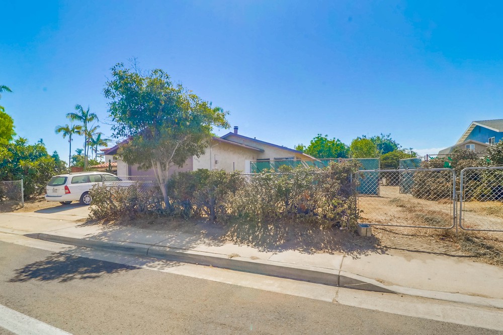 Virtual tour photo 3 of 33 for 2475 Palm Ave