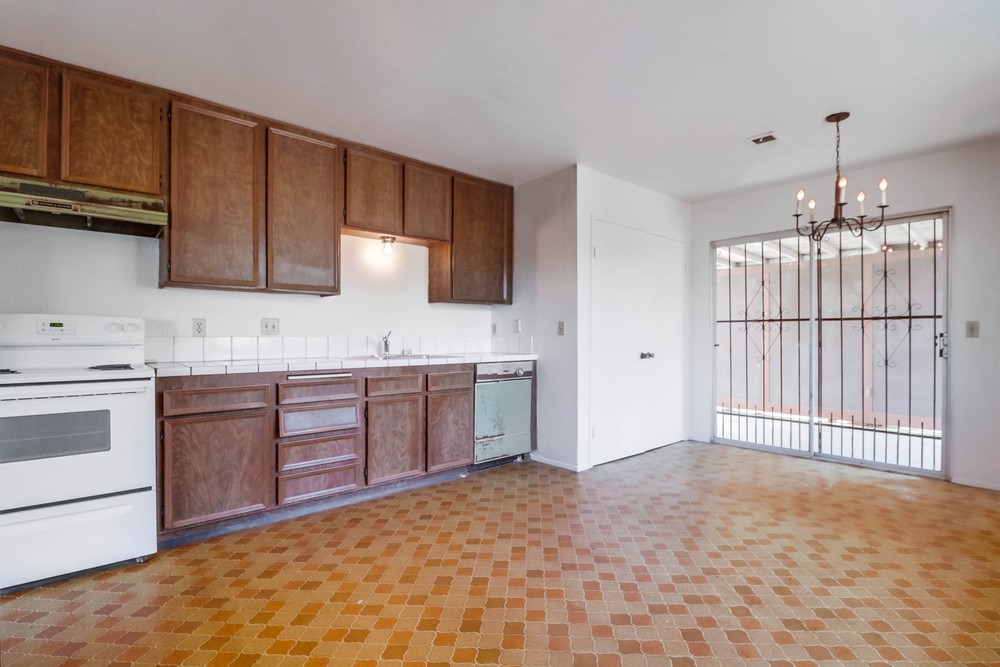 Virtual tour photo 12 of 33 for 2475 Palm Ave
