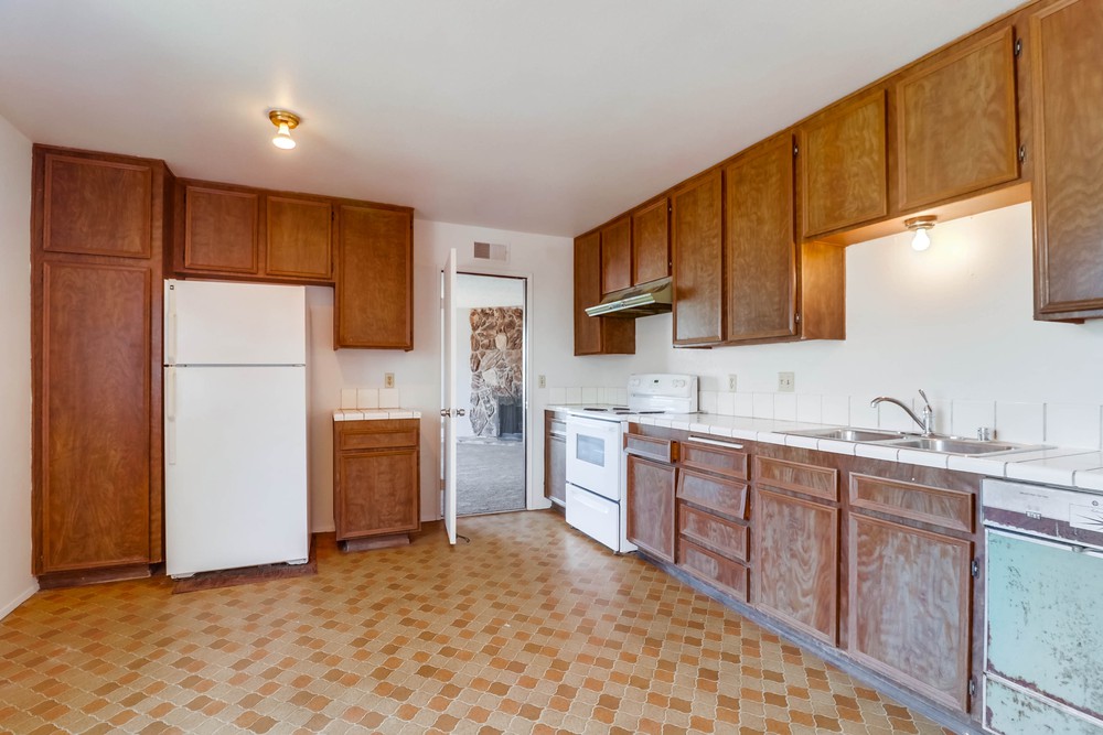 Virtual tour photo 14 of 33 for 2475 Palm Ave