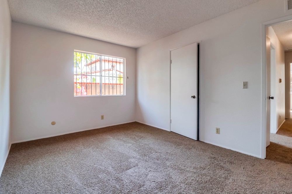 Virtual tour photo 21 of 33 for 2475 Palm Ave