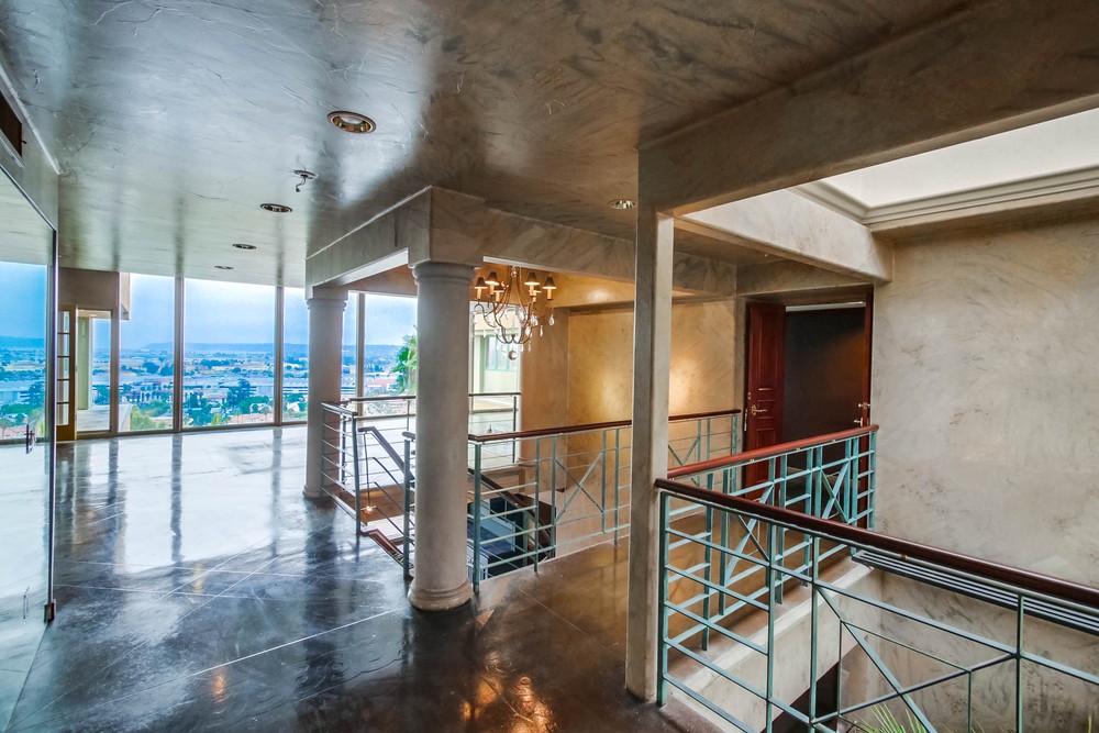 Virtual tour photo 7 of 103 for 2481 Presidio Dr