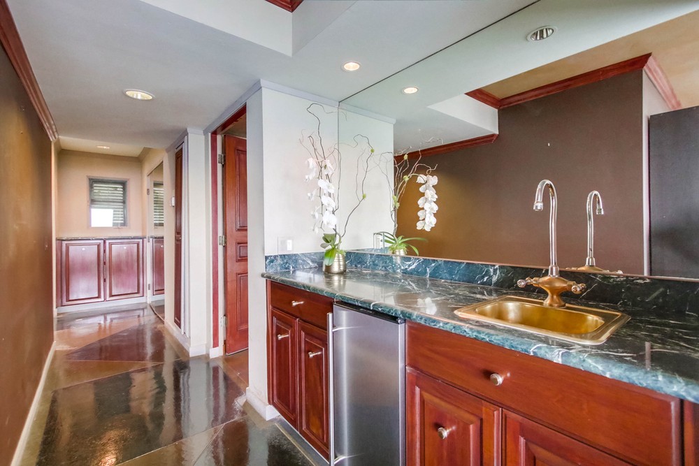 Virtual tour photo 33 of 103 for 2481 Presidio Dr