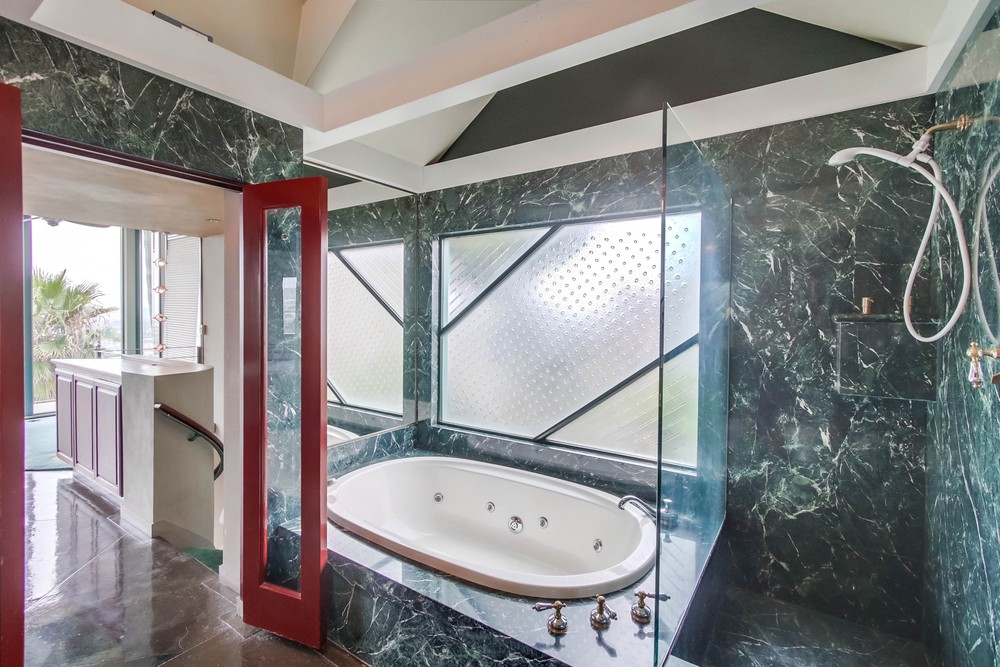 Virtual tour photo 34 of 103 for 2481 Presidio Dr