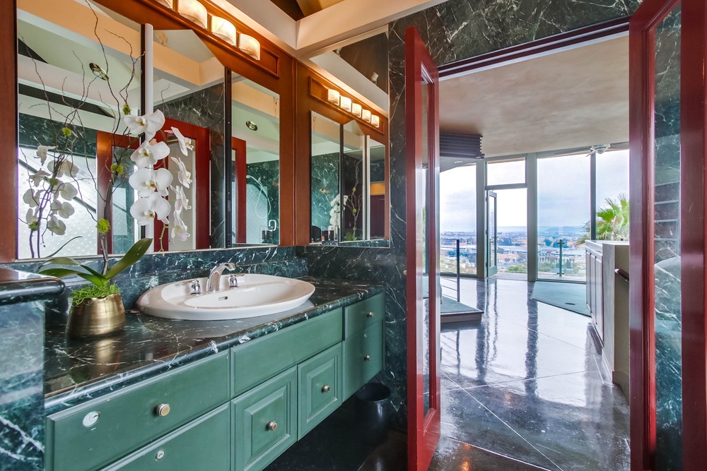 Virtual tour photo 35 of 103 for 2481 Presidio Dr