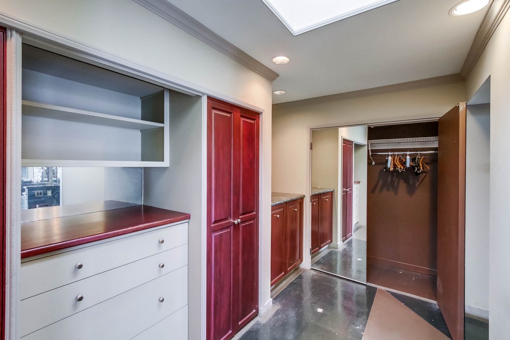 Virtual tour photo 36 of 103 for 2481 Presidio Dr