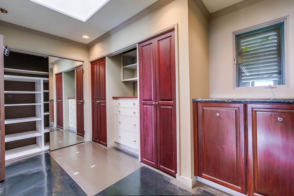 Virtual tour photo 37 of 103 for 2481 Presidio Dr