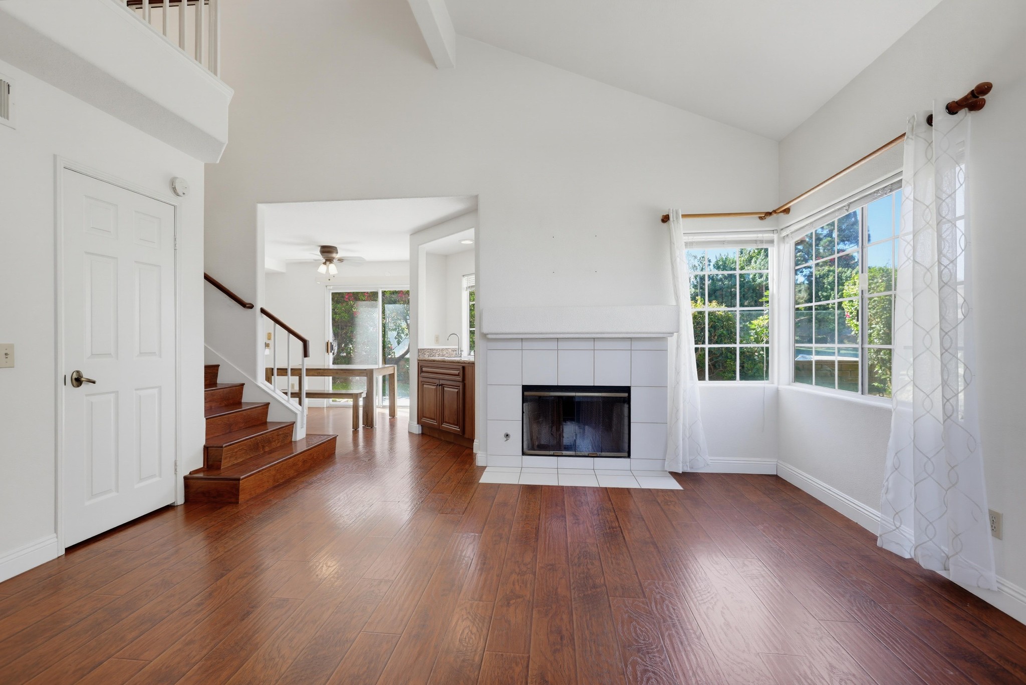 Virtual tour photo 10 of 55 for 24812 Rigger