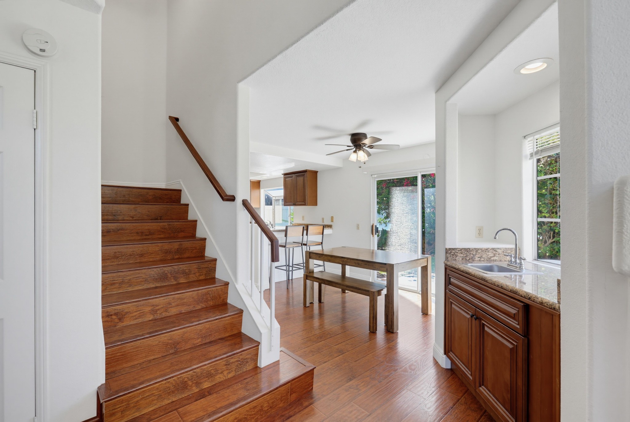 Virtual tour photo 14 of 55 for 24812 Rigger