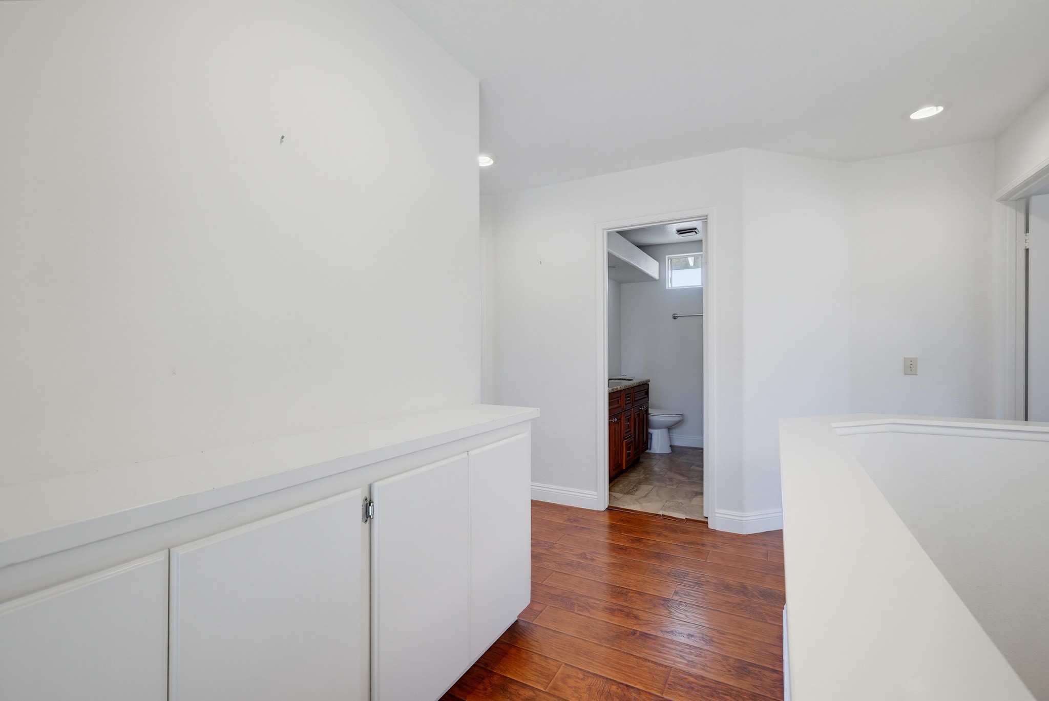 Virtual tour photo 28 of 55 for 24812 Rigger